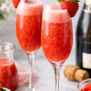 Strawberry Bellini Cocktail Recipe